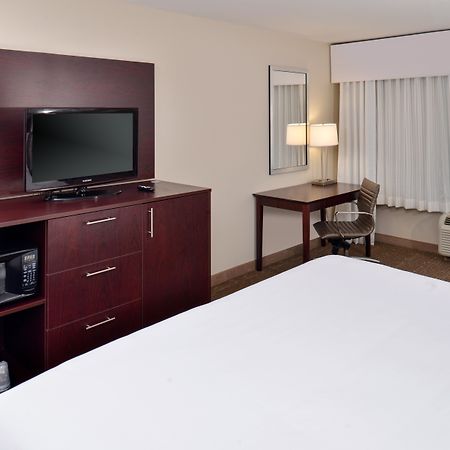 Holiday Inn Express Hotel & Suites Lafayette By Ihg Exterior foto