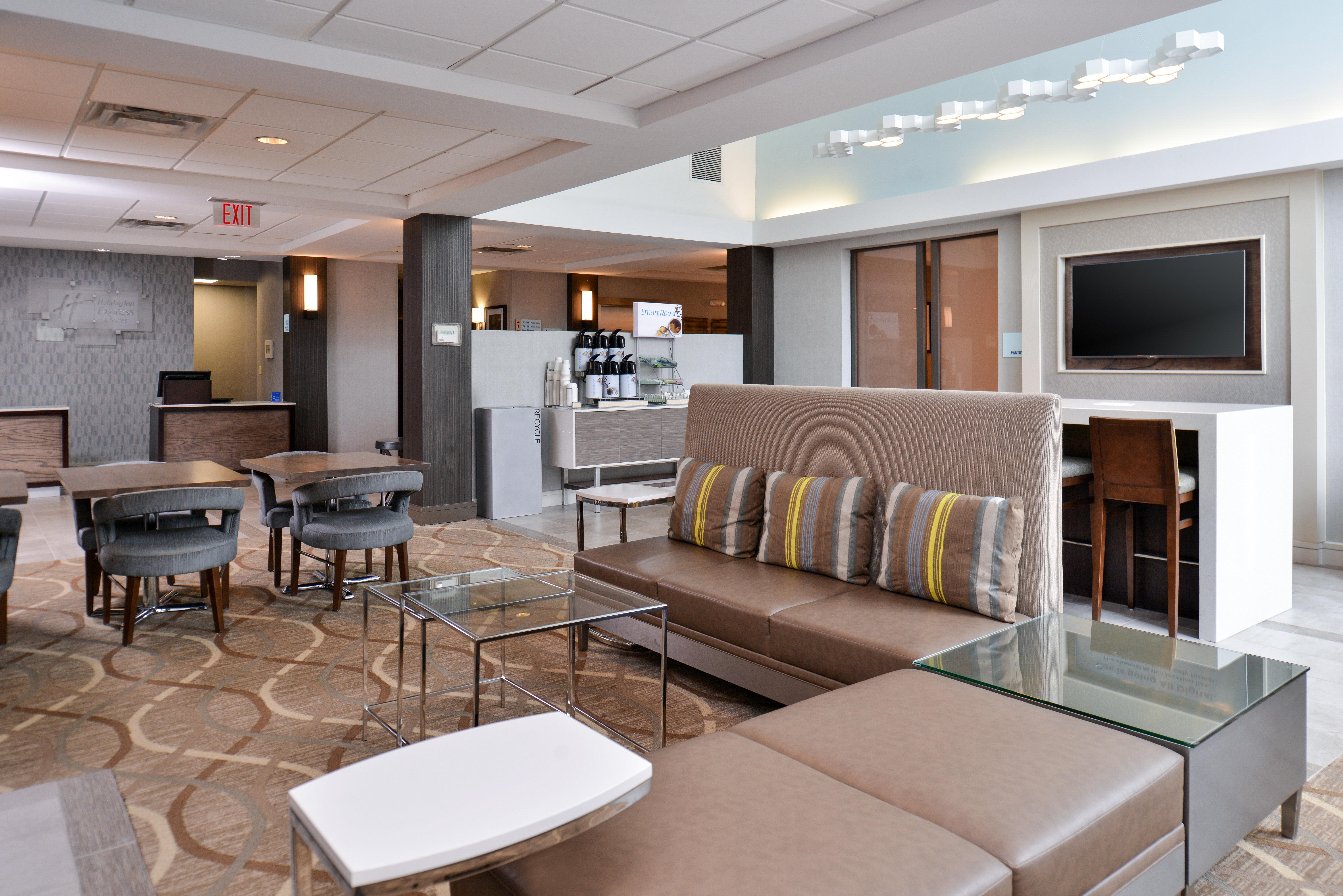 Holiday Inn Express Hotel & Suites Lafayette By Ihg Exterior foto